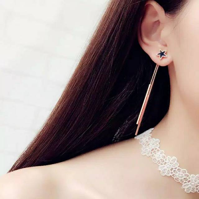 Anting panjang bintang hitam