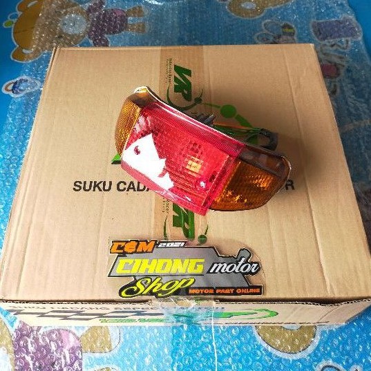 lampu stop belakang honda astrea grand