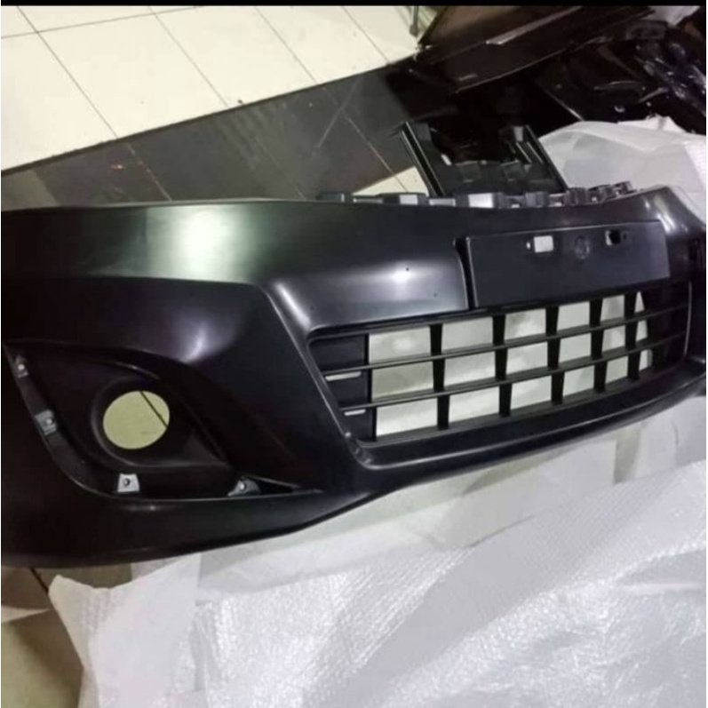 Bumper grand Livina Hws
