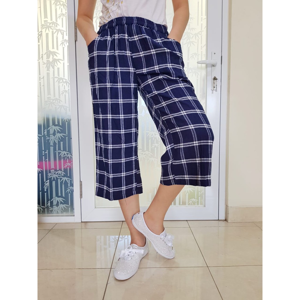 Celana Kulot Wanita Hijab Muslim Kain Flanel Motif Kotak Hitam B