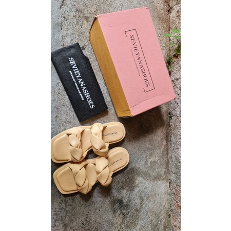 Sevieyana Shoes Preloved Leaf Platform Baby Duck