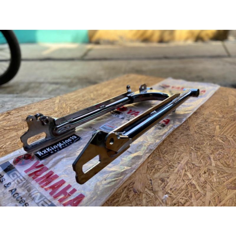 arm yt  crome costem copy ori