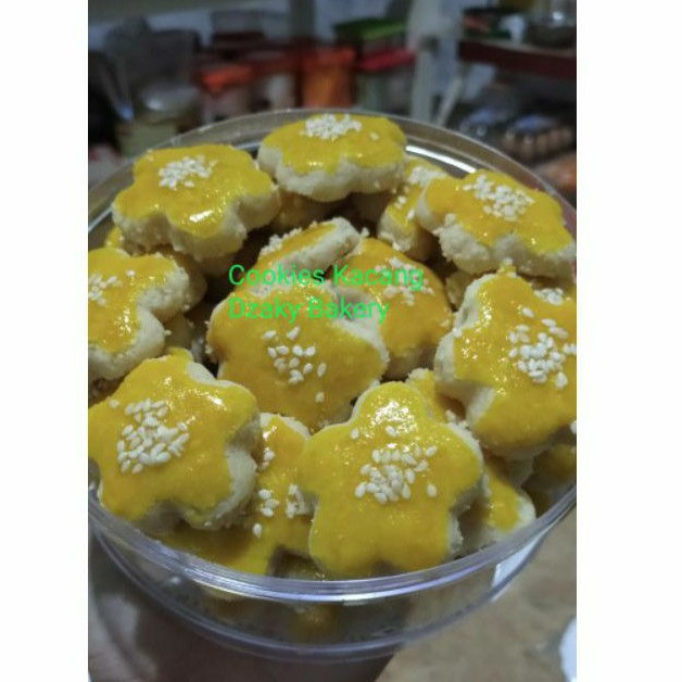 

Kue Kacang