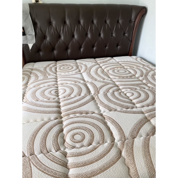 Matras dan dipan satu set second merk dreamline kondisi bagus super murah