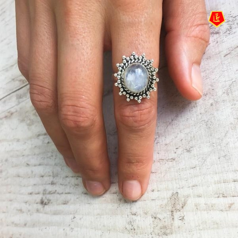 [Ready Stock]Classic Inlaid Moonstone Ring Retro Silver Exaggerated Elegant