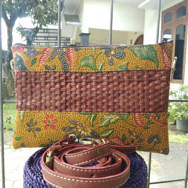 Tas kulit kombinasi kulit batik