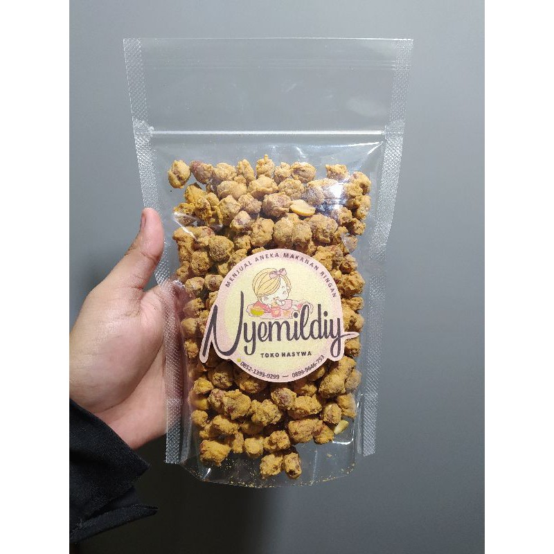 

Kacang Telur Medan 200 gram