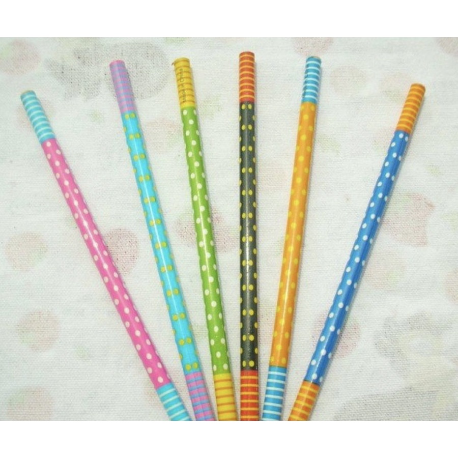 

pensil serut polkadot/ pensil serut warna-warni/ pensil serut murah/ pensil serut lucu/ pensil serut unik