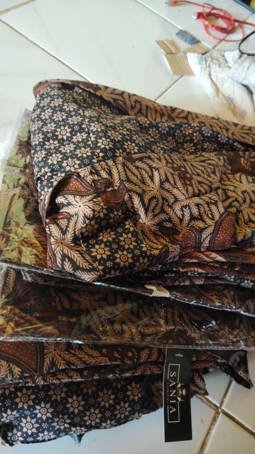 Seragam Keluarga Lebaran 2021 Terbaru Batik Couple Sarimbit