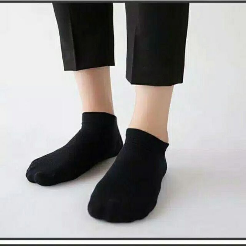 ⭐️ Jendela Kosmetik ⭐️ Kaki Polos Semata Kaki / Kaos Kaki unisex / Kaus Kaki / Kaos Kaki Pendek / JK 1-HITAM