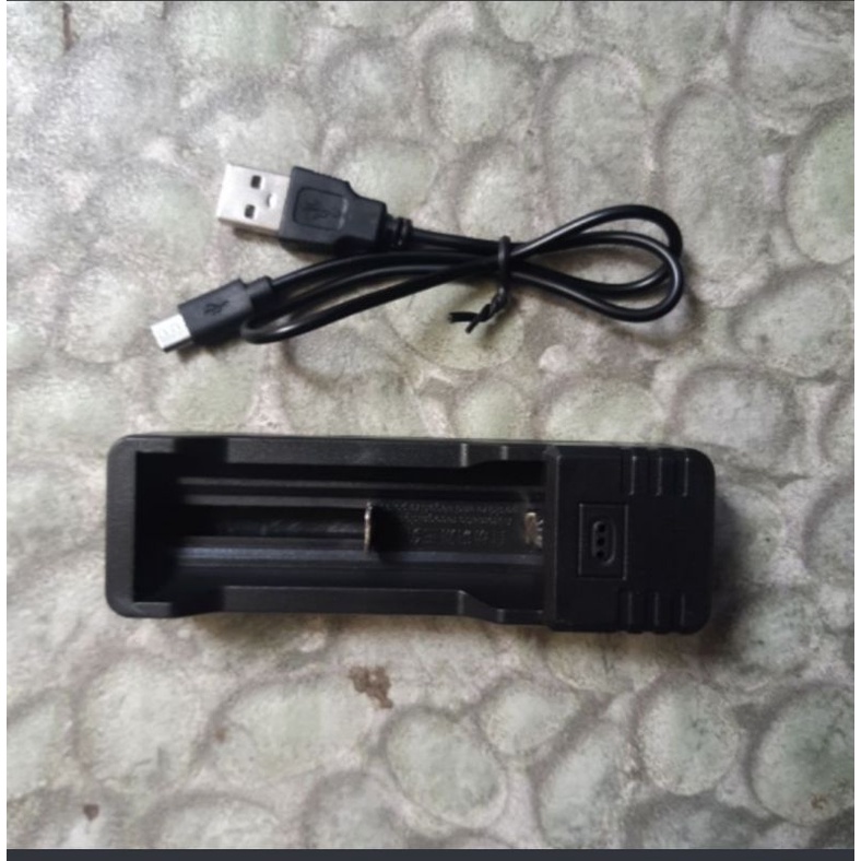 Charger/ cas baterai 18650 usb