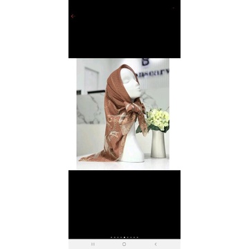 Preloved Buttonscarves x diana dsaks the chain series Wood