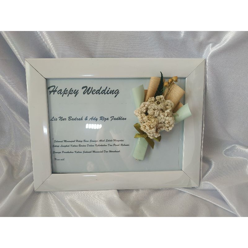 

kado pernikahan/ wedding/ hadiah ulangtahu/ wisuda/ hadiah pacar