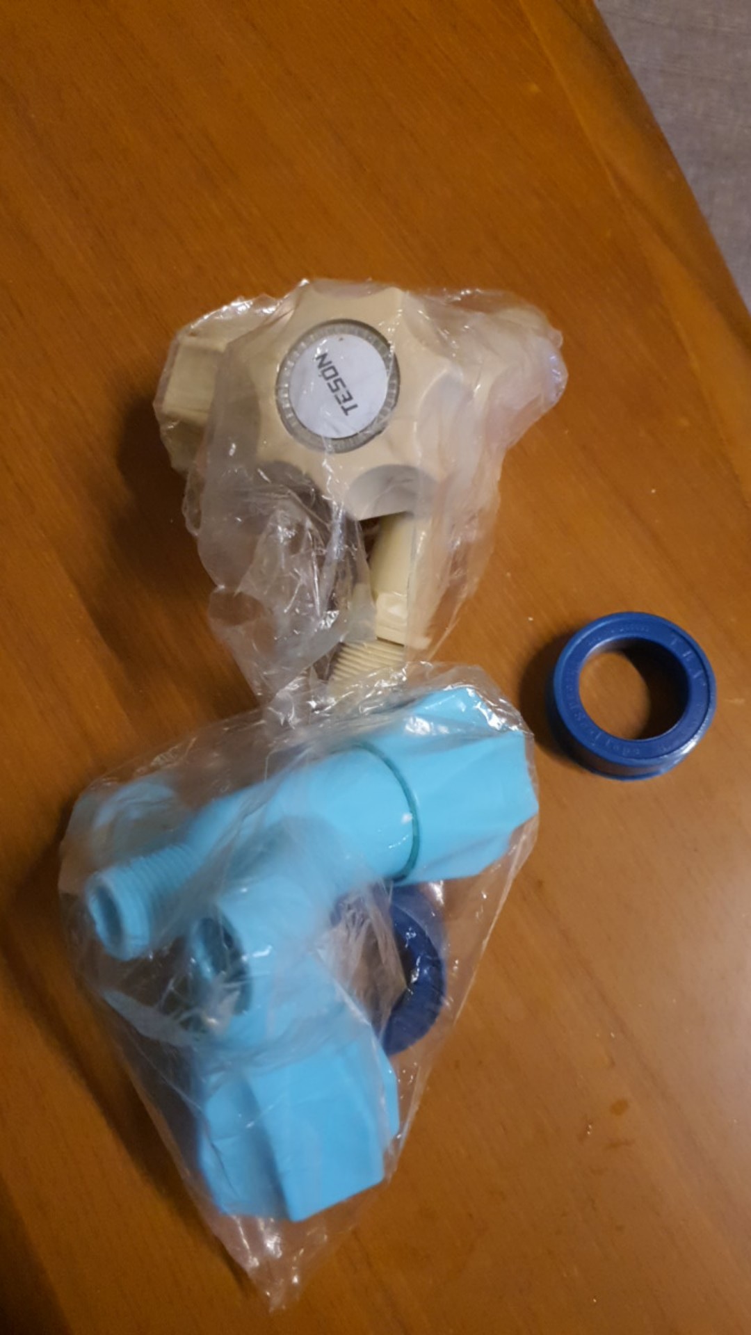 Kran Air Pvc Cabang Mahkota  Double Drat - Keran Air Plastik Shower - Keran Air Cabang Cuci Piring P