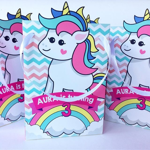 

Party Paper Bag Unicorn (Rainbow)