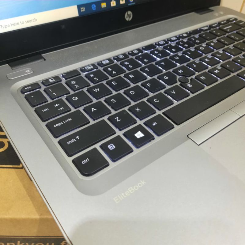 Laptop HP Elitebook 840 G4 Cor i5-7300U Ram 8GB/SSD 256 intel HD Graphic 620 Keyboard backlight FHD IPS