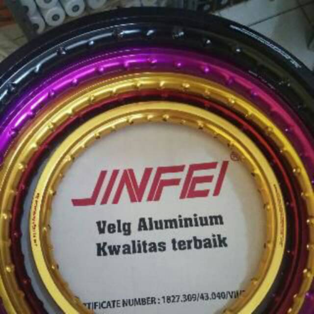Velg alluminium Jinfei kualitas terbaik ring 17(harga perpasang )310 000ukuran (140x17 & 140x17)