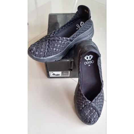 Sepatu Oggo Rajut