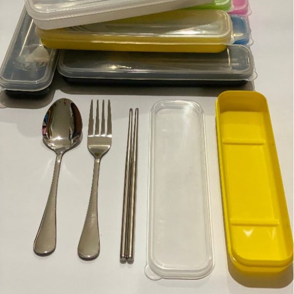 READY STOCK Set Alat Makan Box Transparan ( Sendok Garpu dan Sumpit ) Stainless Steel HQ!