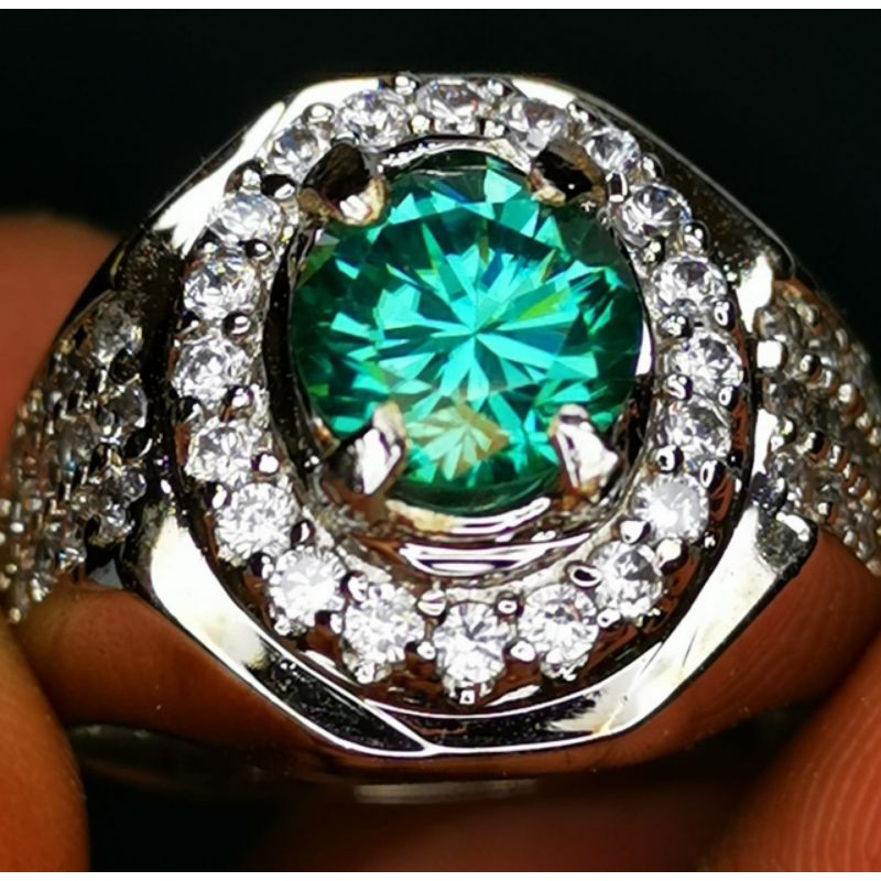 Batu permata berlian moissanite
