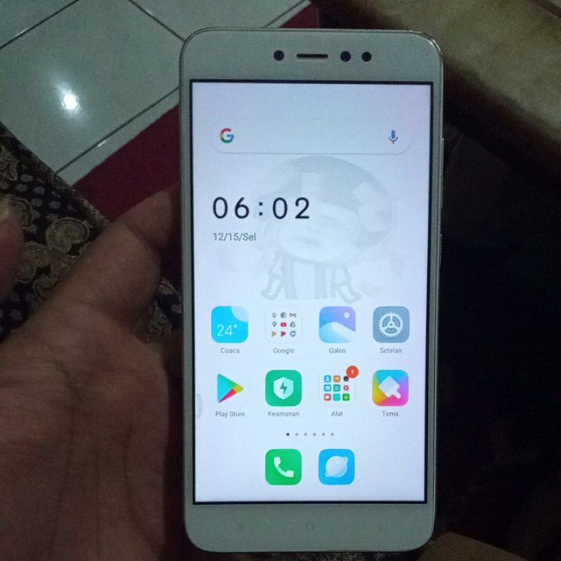 Xiaomi Redmi note 5a ram 4/64 second "lecet pemakaian"