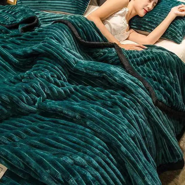 SELIMUT BULU HALUS POLOS UK 180x200 EMBOS / TEXTURE-01 Salur Green