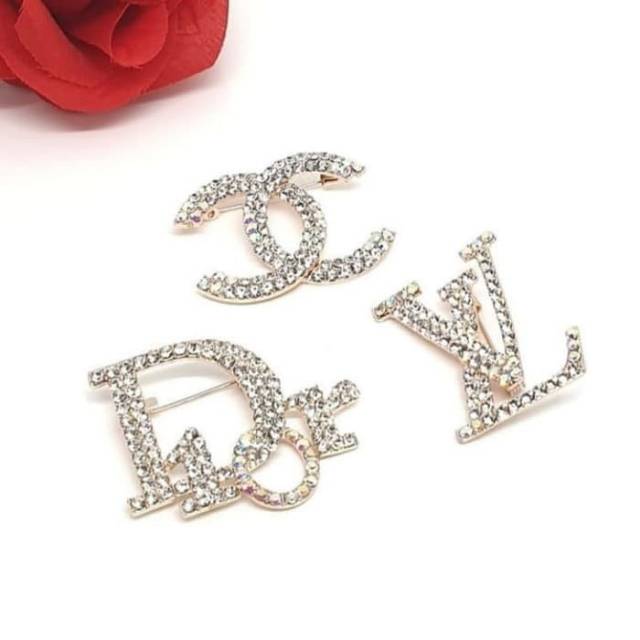 Bros diamond Chanel, LV, Dior 
Ck046 Kualitas premium 
HARGA SATUAN