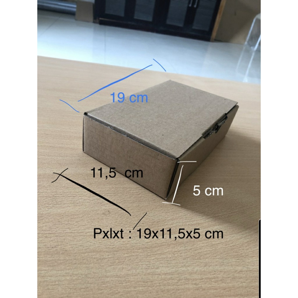 

Kardus / karton / dus pizza 19x11,5x5 cm