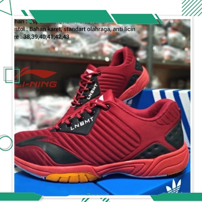 SEPATU BADMINTON LINING WARNA MERAH /SEPATU BADMINTON LINING MERAH MAROON/ SEPATU BADMINTON LINING M