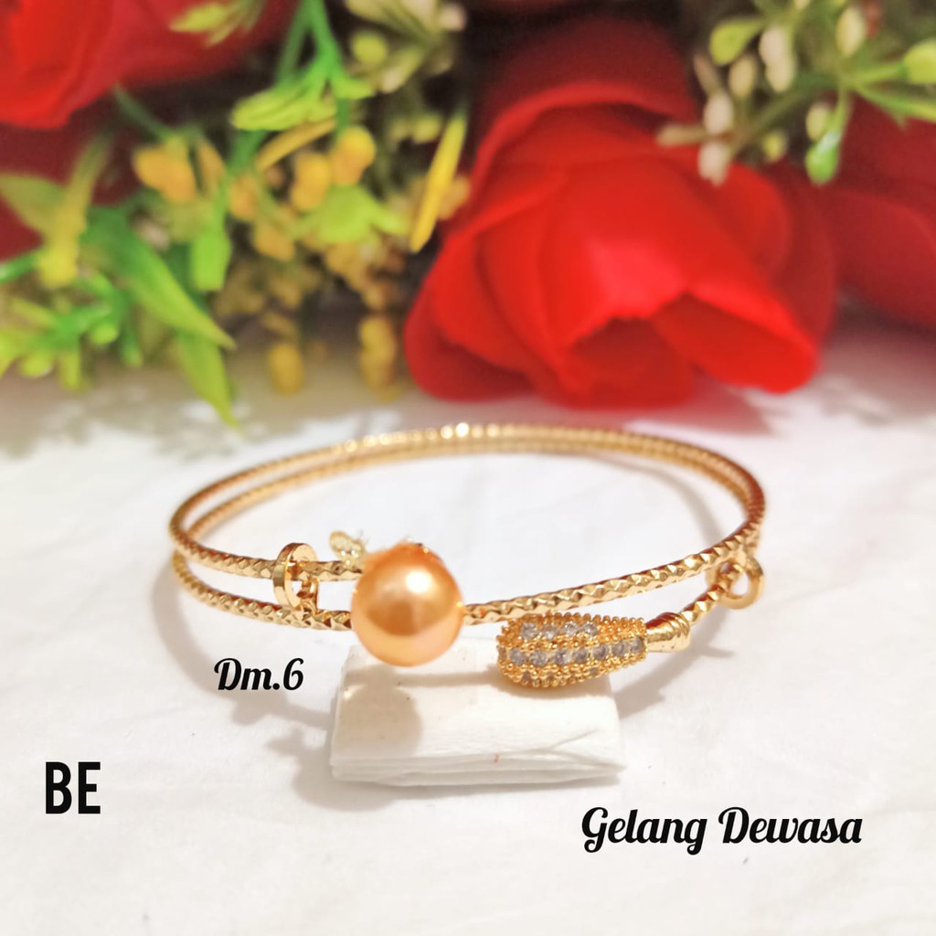 Gelang Dewasa TITANIUM Mutiara Gold dan Silver perhiasan Wanita Varian Motif (COD)