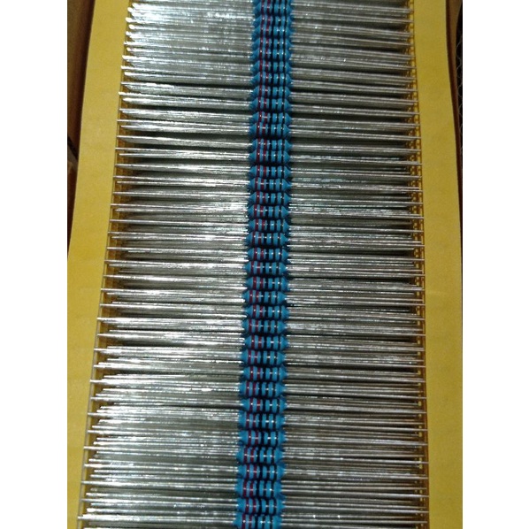 RESISTOR METAL FILM 1/4WAT 1% 2K2. 100PCS