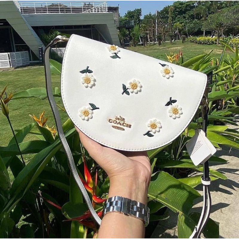 Coach Semi Circle Sunflower Sling Bag Tas Selempang Tas Import Tas Premium Tas Wanita Tas Cewek Tas 