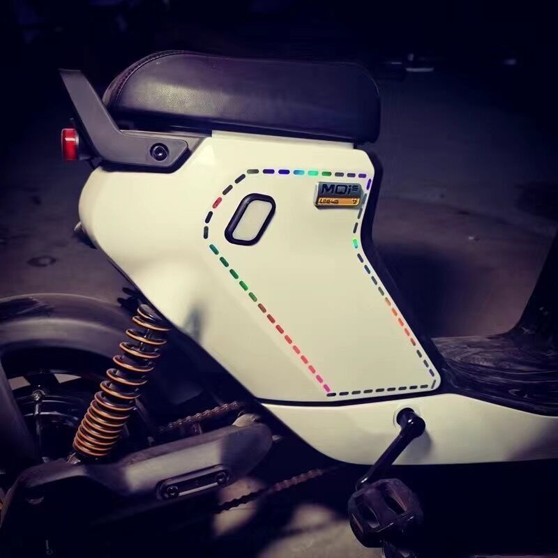 Stiker Reflektif Motif Titik-Titik Untuk Dekorasi Motor Honda YAMAHA