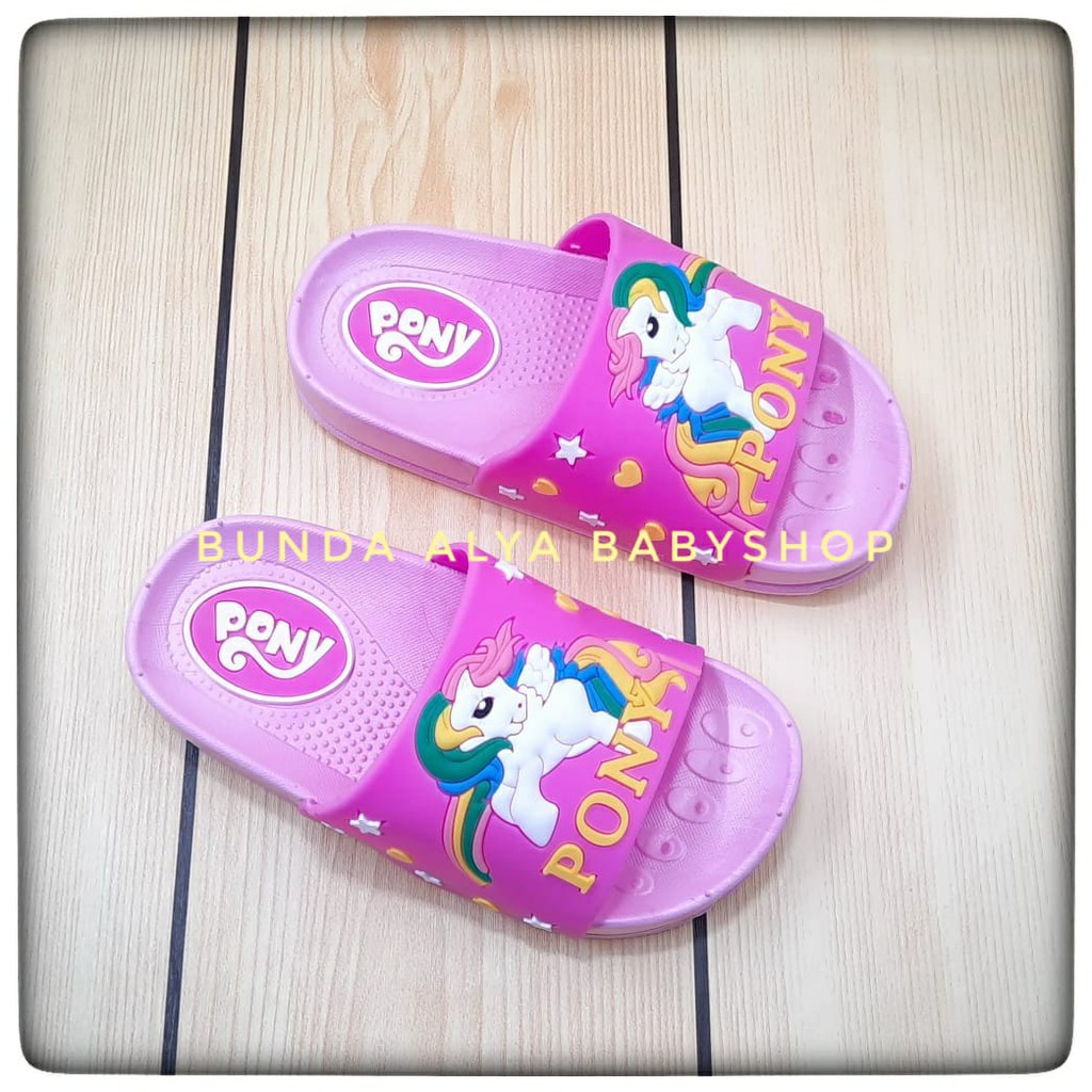 Sendal Anak Perempuan Karet Usia 5 Tahunan IMPORT Unicorn - Sandal Anak Harian Anti Licin PINK 33