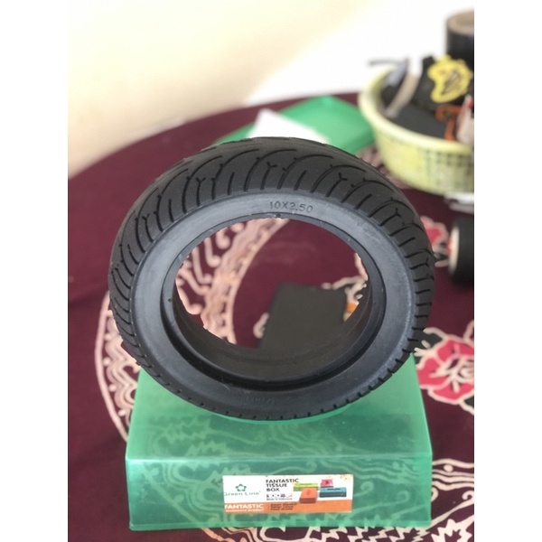 Ban Padat Skuter Listrik 10 inch 10x2.50