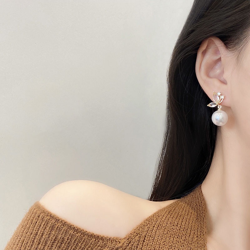 Anting S925 Silver Needle Bentuk Pita Aksen Mutiara Zircon Gaya Perancis Untuk Wanita