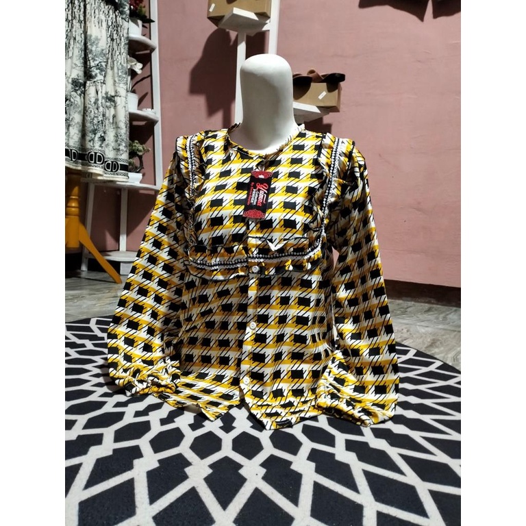 Blouse kerah renda import