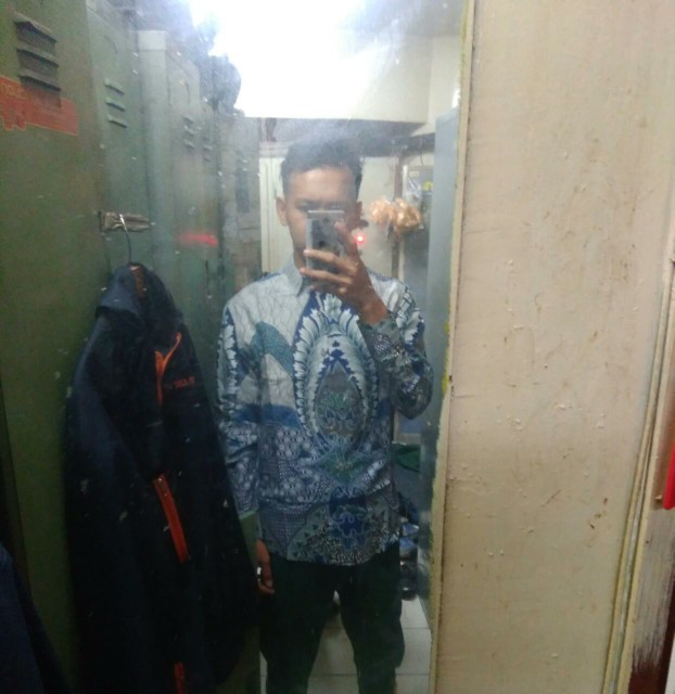 M231 Kemeja Pria Batik Panjang Biru 1722b