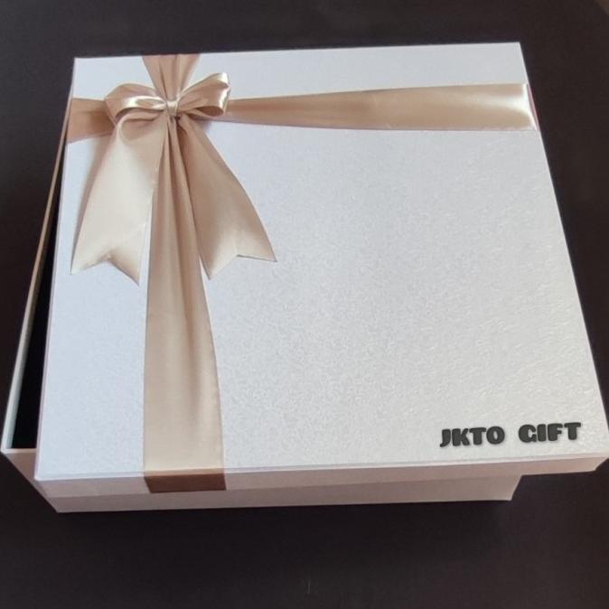 

[COD] kotak kado gift box (35x35x11) cm [COD]
