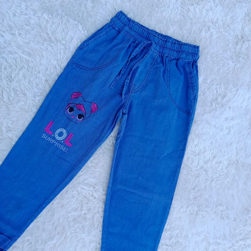 CELANA JEANS LOL ANAK USIA 4-12 TAHUN / CELANA JEANS ANAK / JEANS PANJANG ANAK / CELANA JEANS ANAK PEREMPUAN / CELANA JEANS TERBARU / CELANA JEANS TERLARIS / CELANA ANAK JEANS