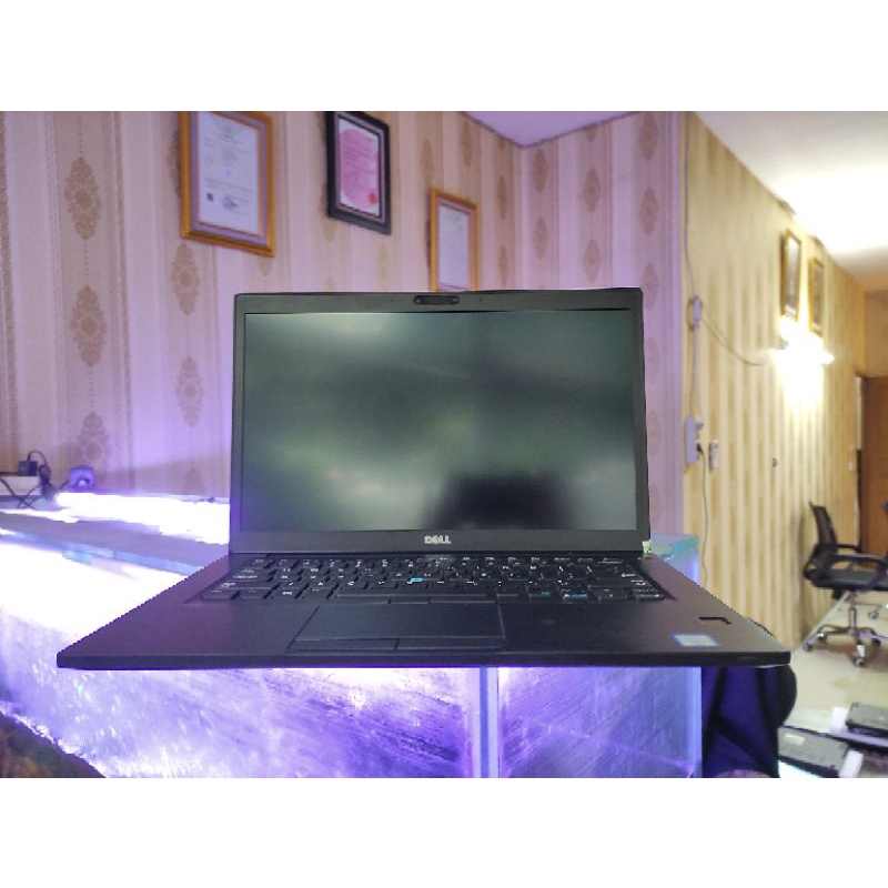 LAPTOP DELL LATITUDE 7480 core i7 gen 7th Ram 8GB SSD 256GB