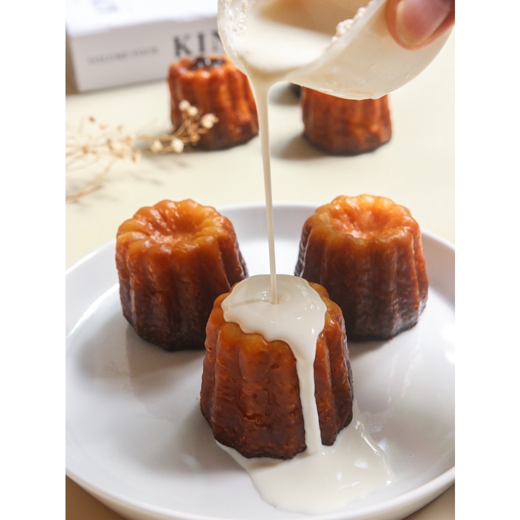 

Canele with Cream Sauce (1 box= 6pcs)
