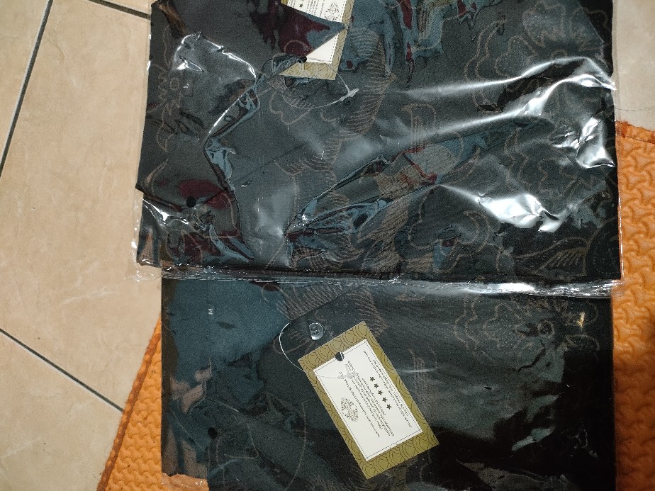 Mahkota Pendek Kemeja Batik Pria Full Furing Bahan Katun Halus Primisima