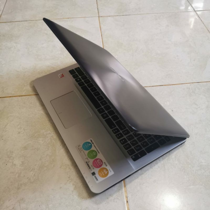 Laptop Asus X555B Amd A9-9420 gen 7 Ram 4GB HDD 500GB Amd radeon R5 Graphics layar 15 inch Windows 10