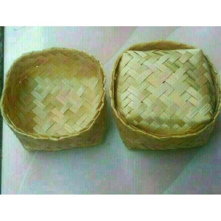 

Besek bambu, 18x18 cm. Murah. Besek hampers besek hadiah