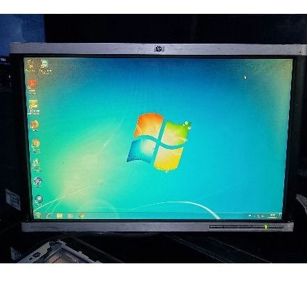 lcd hp 19in wide bercak di layar aman di windows tanpa kaki obral banget