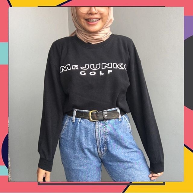 Black junko sweater (jihaddatulf)