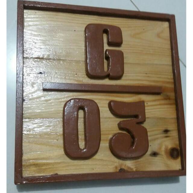 Nomor rumah kayu jati belanda..