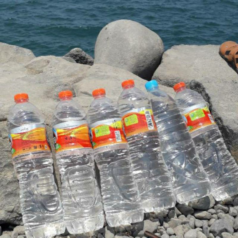 

air laut asli langsung dari laut keasliannya dijamin 100%