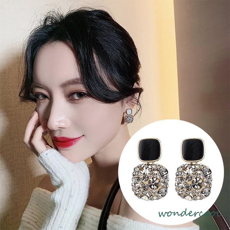 Anting Retro Mewah Siswa Perempuan Sederhana Temperamen Fashion Anting Murah Hati-Won